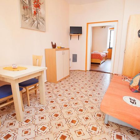 Apartma Na Starem Placu Idrija Exterior photo