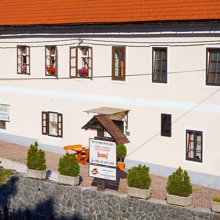 Apartma Na Starem Placu Idrija Exterior photo
