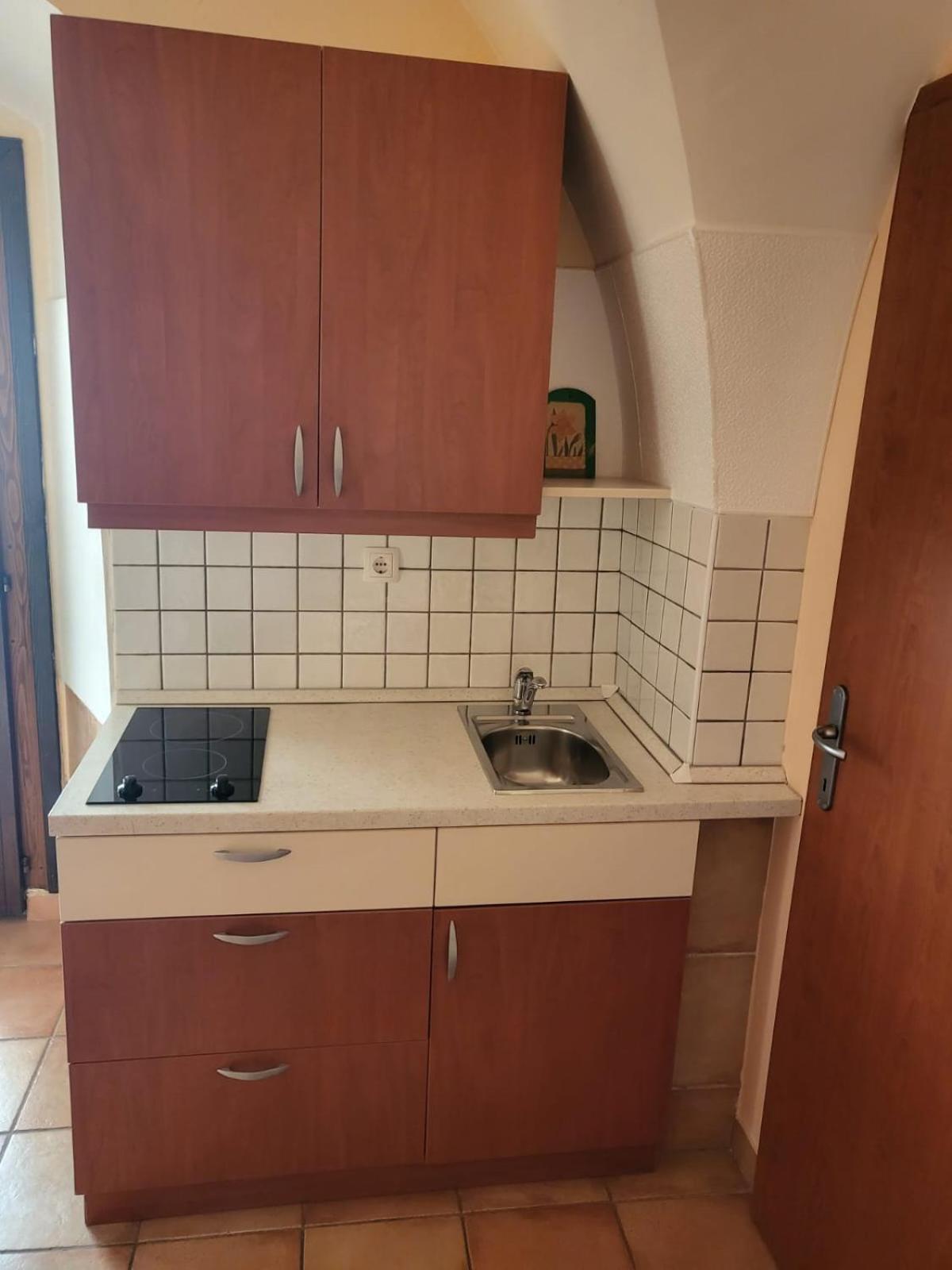 Apartma Na Starem Placu Idrija Exterior photo